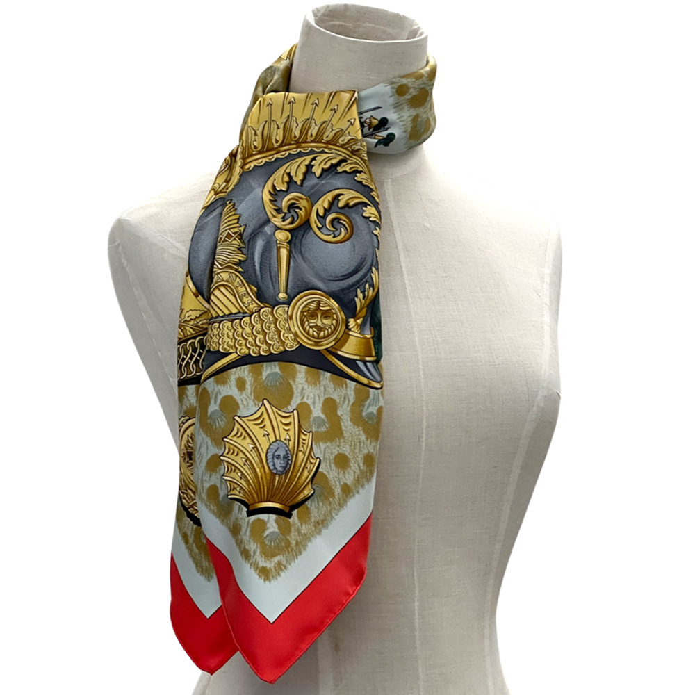 Hermes scarf/muffler, Carre 90, CASQUES et PLUMETS (Helmets without Faces), w... - Picture 6 of 6